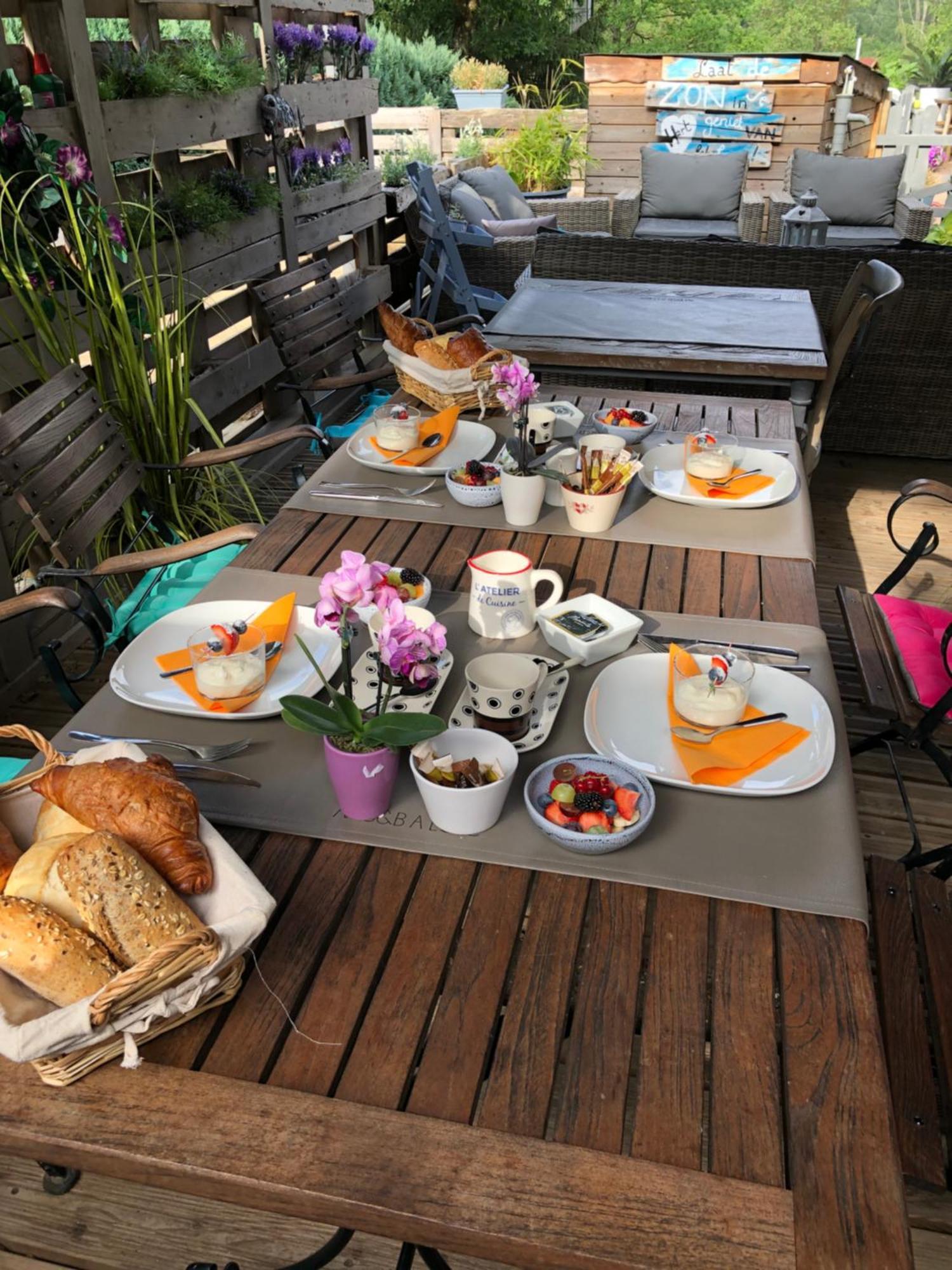 B&B A L'Aise Durbuy Exterior photo